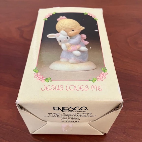 Precious Moments - Jesus Loves Me (girl) - E-1372/G - 1978 - Picture 7 of 7